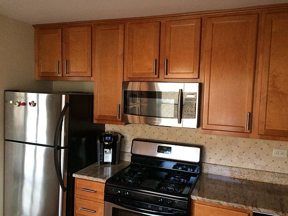 4th image of 9448 Leamington St