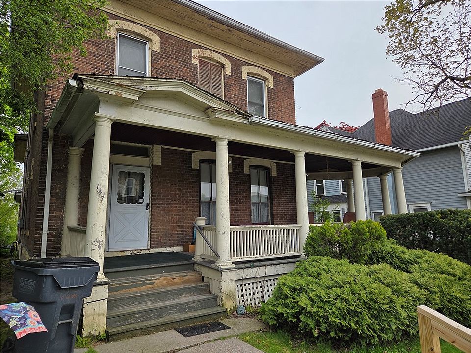 1st image of 147 E Elm St