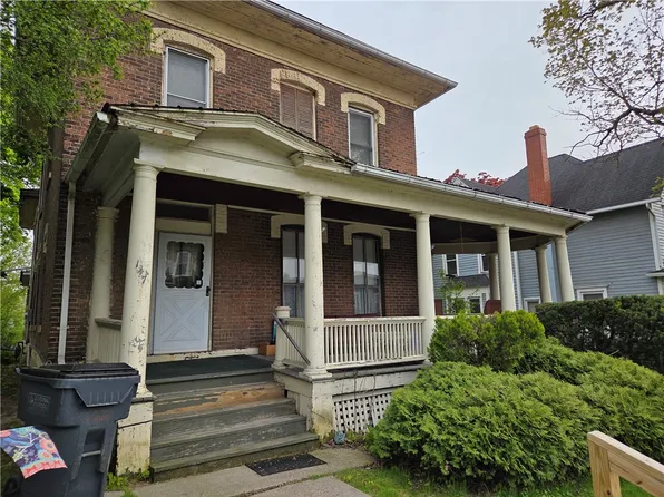 147 E Elm St, Penn Yan, NY 14527