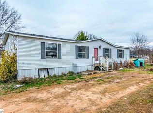 1104 Fairview Rd, Simpsonville, SC 29680