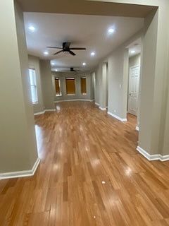 4th image of 906 W 71st St