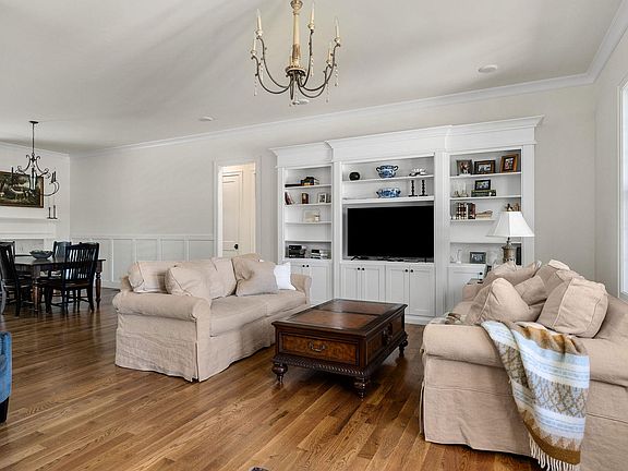 4th image of 3519 Heritage Green Way