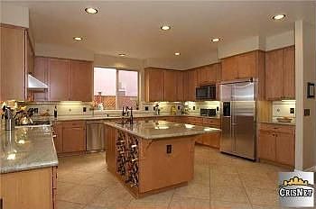 3rd image of 4535 Camellia Ave