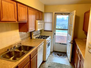 1134 S Cassingham Rd APT C, Columbus, OH 43209