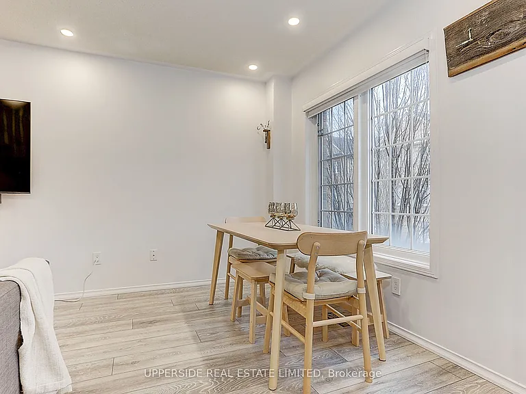 67 Birdstone Cres — Photo 19