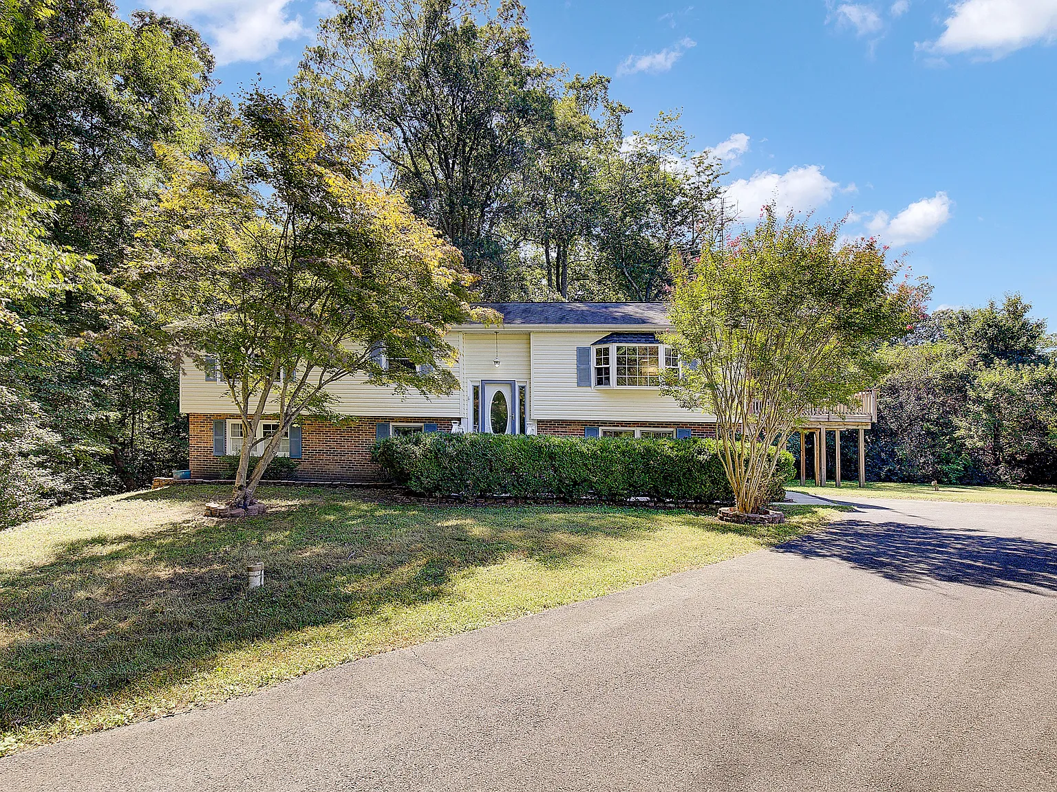 5 bed, 2258 sqft, $3,400 — Photo 1