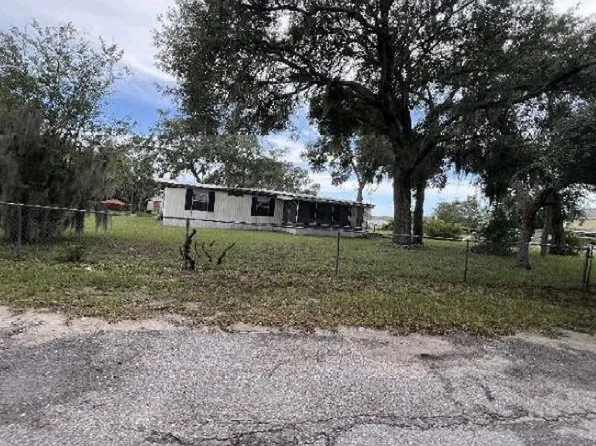 21010 Niles Ave, Mount Dora, FL 32757