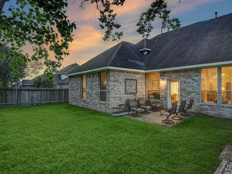 16523 McCormick Dr — Photo 8