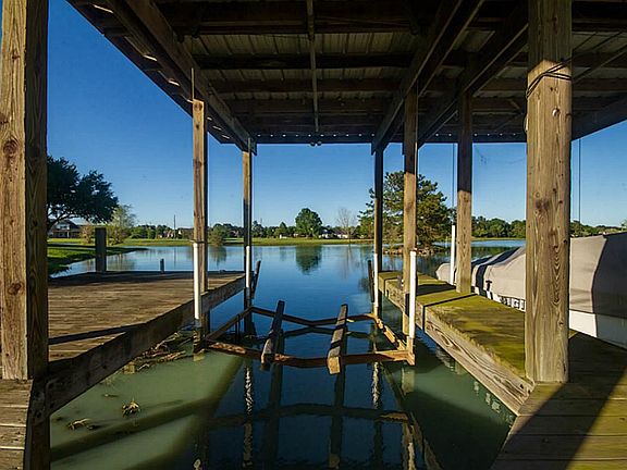 5th image of 17911 Lake Cypress Hill Dr
