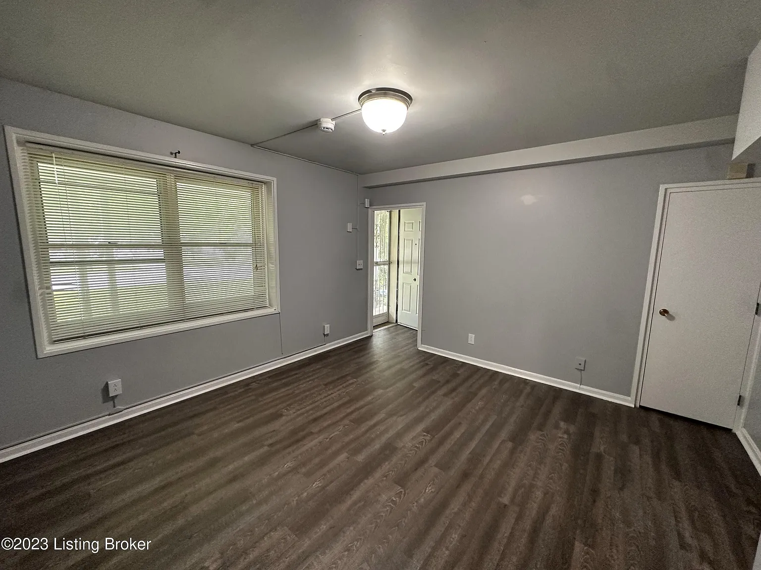1749 Algonquin Parkway - 1 — Photo 4