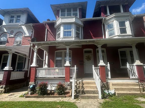 2nd image of 224 S Ann St Unit 2