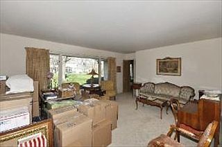 3rd image of 352 Park Dr