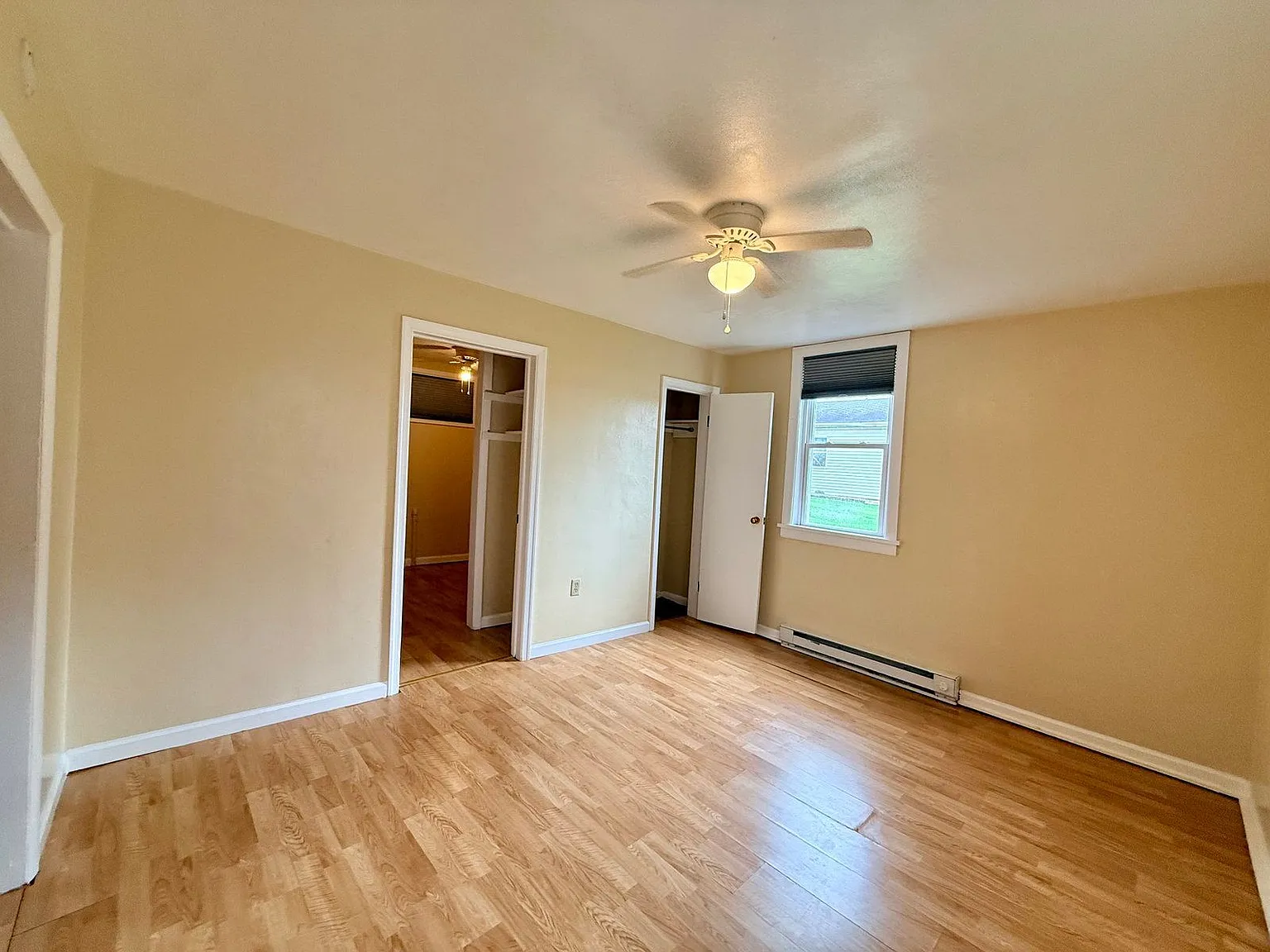 2 bed, 1.0 bath, $1,275 — Photo 4