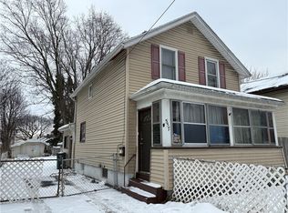 557 Maple St, Rochester, NY 14611