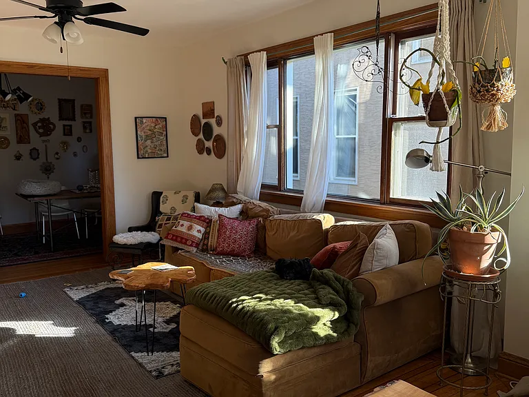 3427 Pleasant Ave — Photo 2
