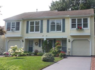 34 Old Mill Ln, Queensbury, NY 12804