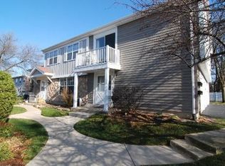 1474 Timber Trl, Wheaton, IL 60189