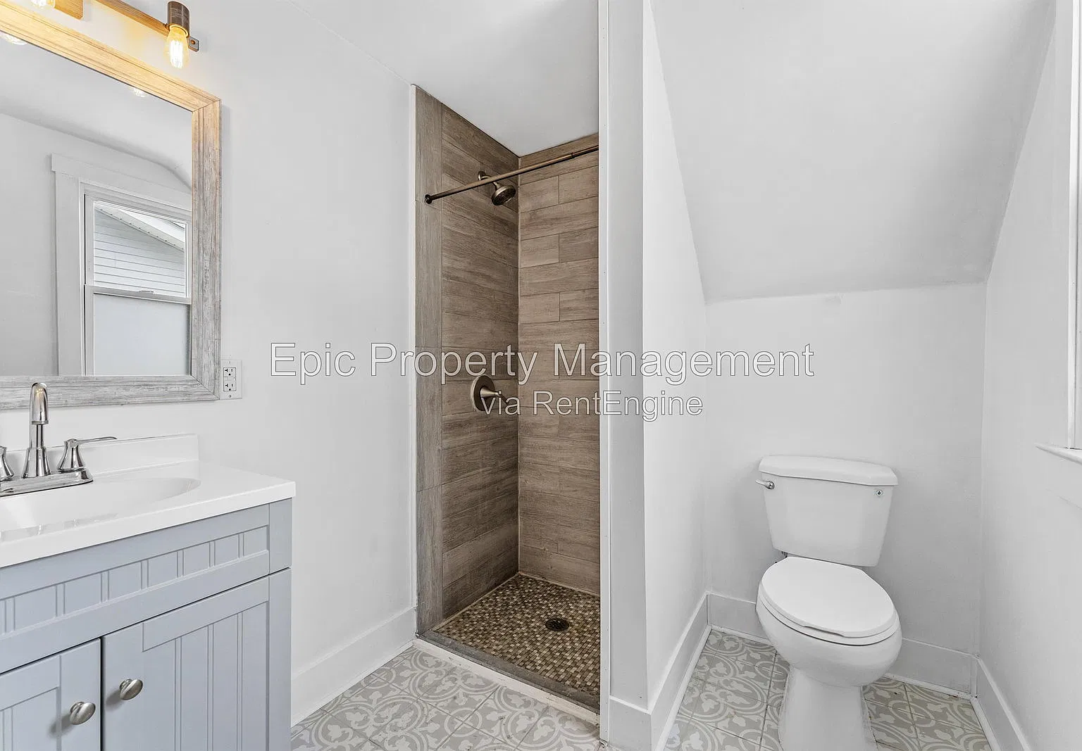 4 bed, 2.0 bath, $1,995 — Photo 4