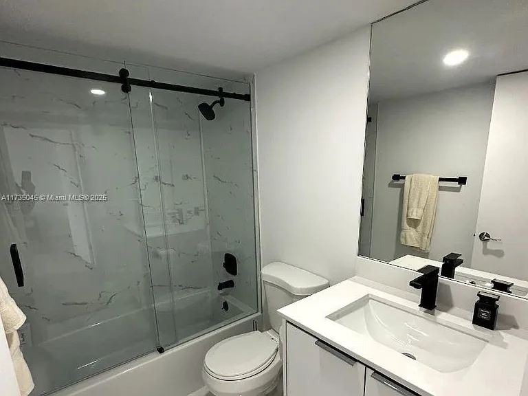 620 SW 10th St #1 — Photo 7