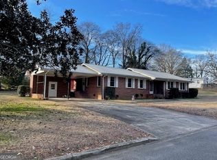 106 Wood St, Adairsville, GA 30103