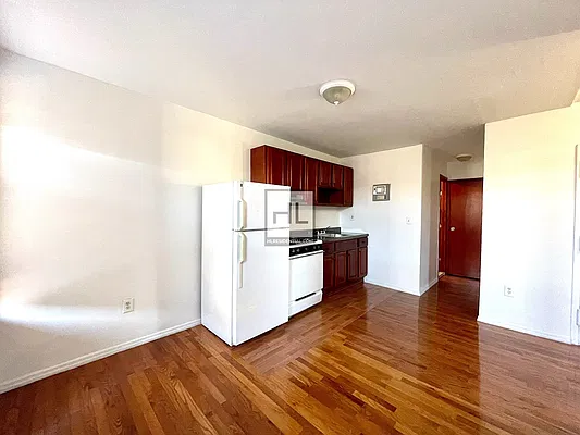 Rented by Highline Residential | media 2