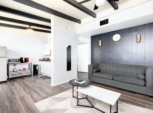 9822 N 15th St APT C, Phoenix, AZ 85020