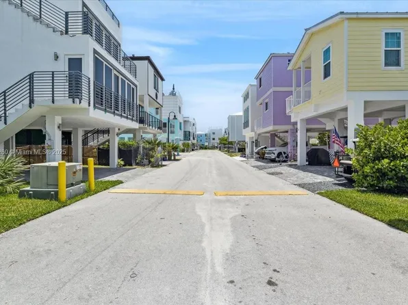 94825 Overseas Hwy #70, Key Largo, FL 33037