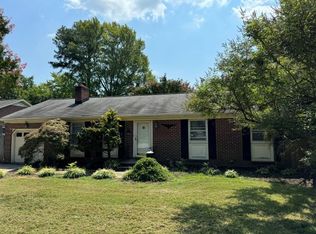 10 Glendale Rd, Newport News, VA 23606