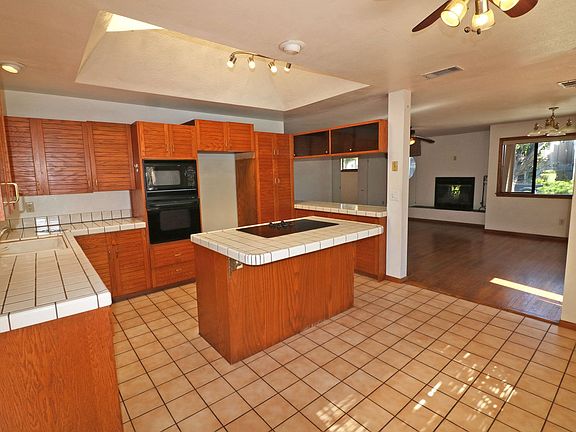 2nd image of 3982 86 1/2 Honeycutt St