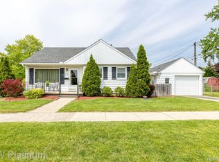 1119 17th St, Port Huron, MI 48060