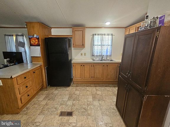 2nd image of 159 B Ln
