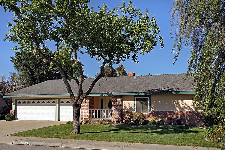 1st image of 4279 Eastwood Dr