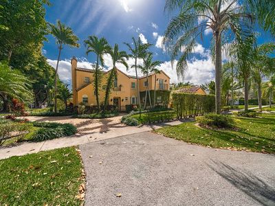 2802 Columbus Blvd, Coral Gables, FL, 33134