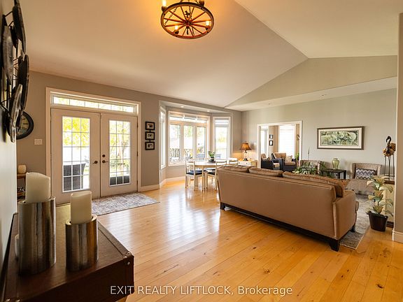 5th image of 129 Stinsons Bay Rd