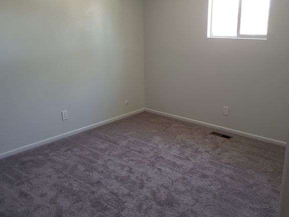 5th image of 1015 E Mesa Ave