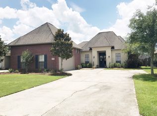 11420 Pleasant Knoll Dr, Denham Springs, LA 70726