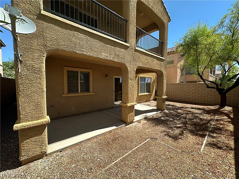 11905 Alava Ave — Photo 24
