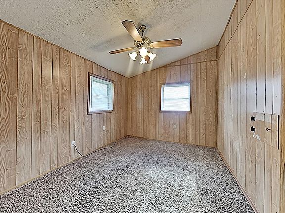 5th image of 6104 Douglas St