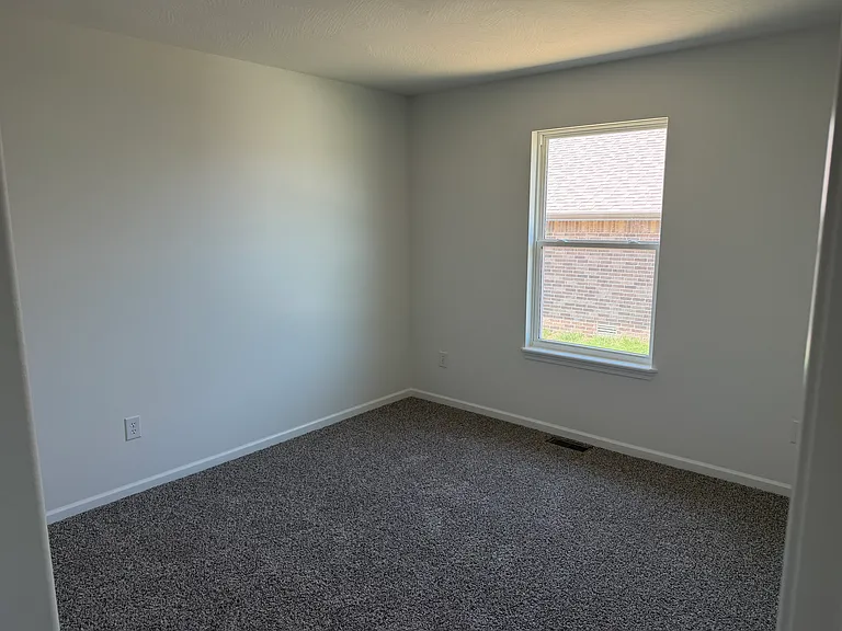 4110 E Ivy Ln — Photo 10