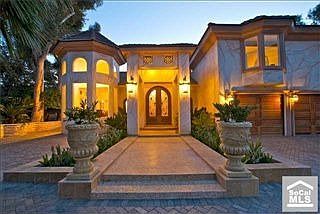 1st image of 121 S Cerro Vista Way