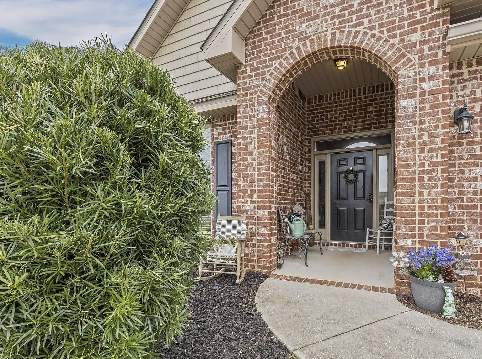 6117 Cobblestone Ct — Photo 2