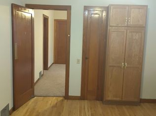 3469 S Kinnickinnic Ave, Milwaukee, WI 53207