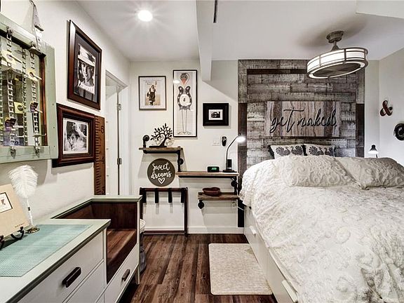 5th image of 4111 Avenue A #100