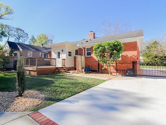 3rd image of 2219 Belote Pl