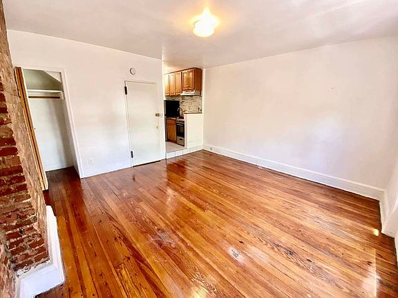 5th image of 243 Greene Ave #4F