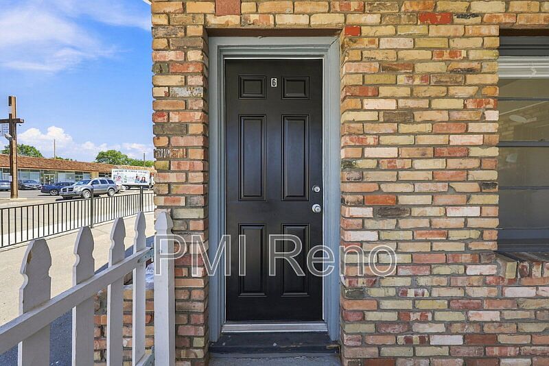 1st image of 1515 N Carson St Unit 6