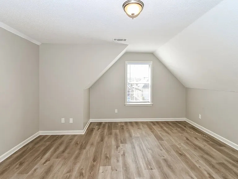 8116 Port Douglas Dr — Photo 14