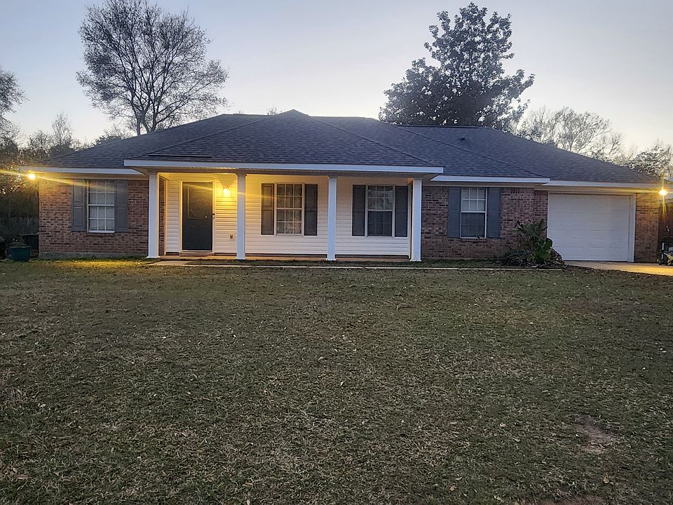 1st image of 12140 Heritage Ln