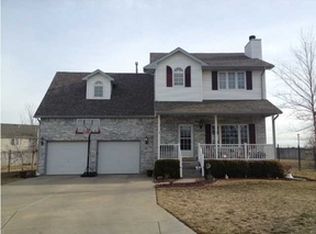 812 E Rushwood Ct, Augusta, KS 67010