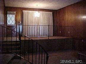 5th image of 2525 Buenger Blvd